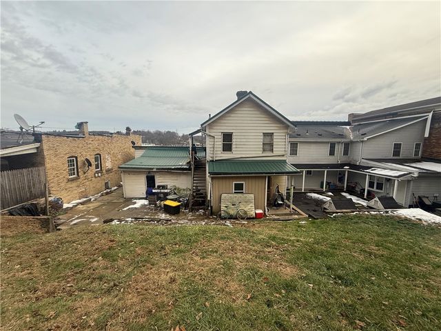 623 Bessemer Ave, Twp Of But Sw, PA 16045