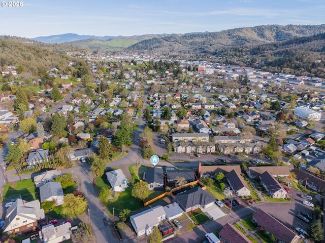 650 Ne POLK St, Roseburg, OR 97470