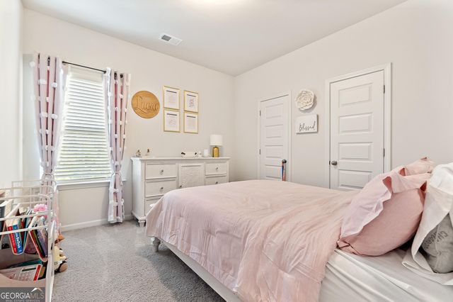 325 Braswell Ct, Woodstock, GA 30188