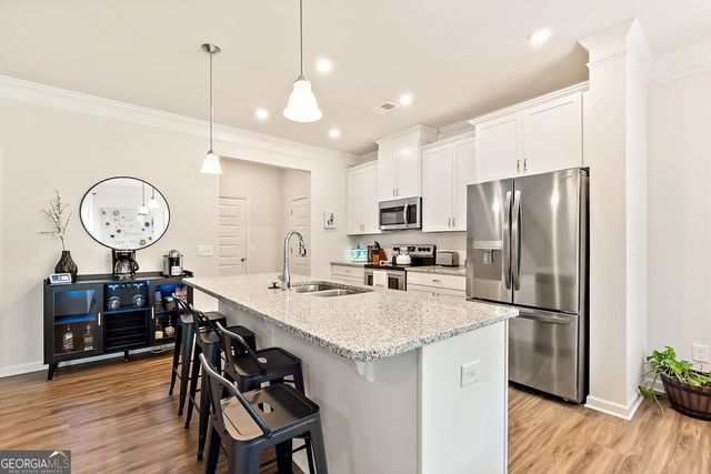 325 Braswell Ct, Woodstock, GA 30188