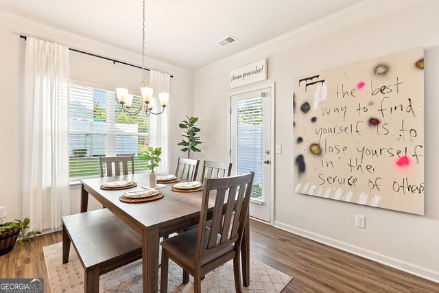 325 Braswell Ct, Woodstock, GA 30188