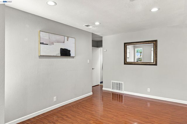 4315 Denker Dr, Pleasanton, CA 94588