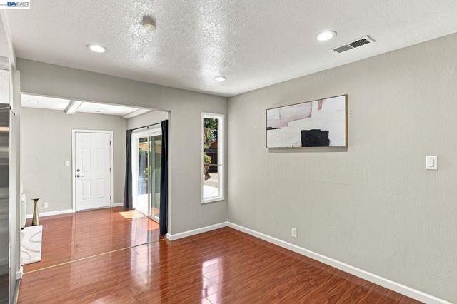 4315 Denker Dr, Pleasanton, CA 94588