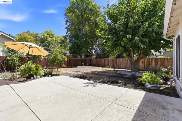 4315 Denker Dr, Pleasanton, CA 94588