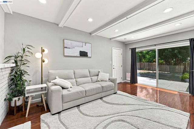 4315 Denker Dr, Pleasanton, CA 94588