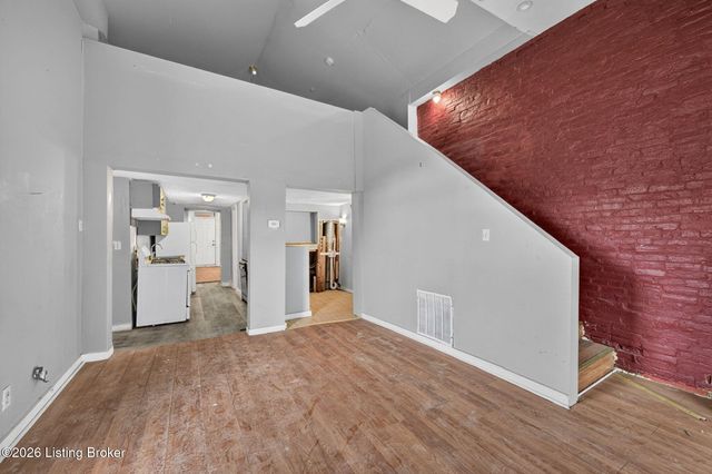 526 Dr W. J. Hodge St, Louisville, KY 40203