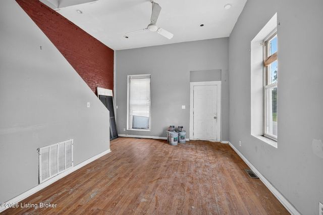 526 Dr W. J. Hodge St, Louisville, KY 40203