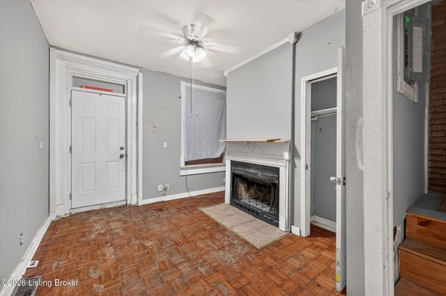 526 Dr W. J. Hodge St, Louisville, KY 40203