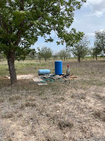 8226 FM 471 N, San Antonio, TX 78253