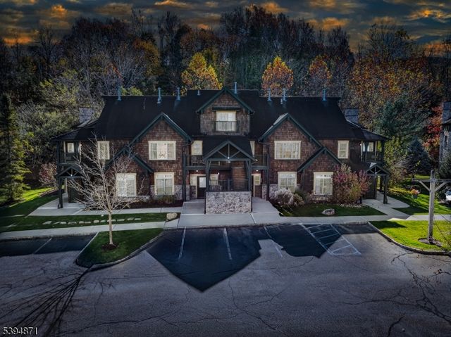 10 Pine Cres unit 21 21, Vernon Twp., NJ 07462