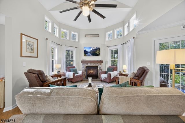 10 Pine Cres unit 21 21, Vernon Twp., NJ 07462