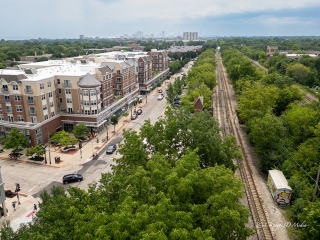 811 Chicago Avenue 705, Evanston, IL 60202