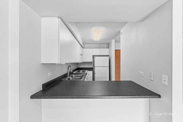 811 Chicago Avenue 705, Evanston, IL 60202