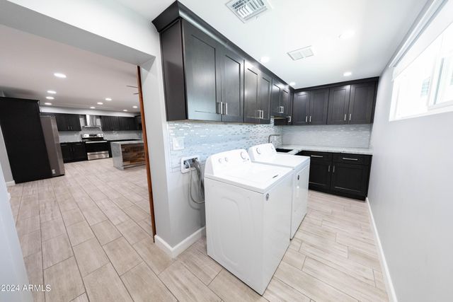 2926 S DROMEDARY Drive, Tempe, AZ 85282