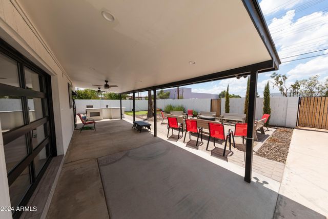 2926 S DROMEDARY Drive, Tempe, AZ 85282