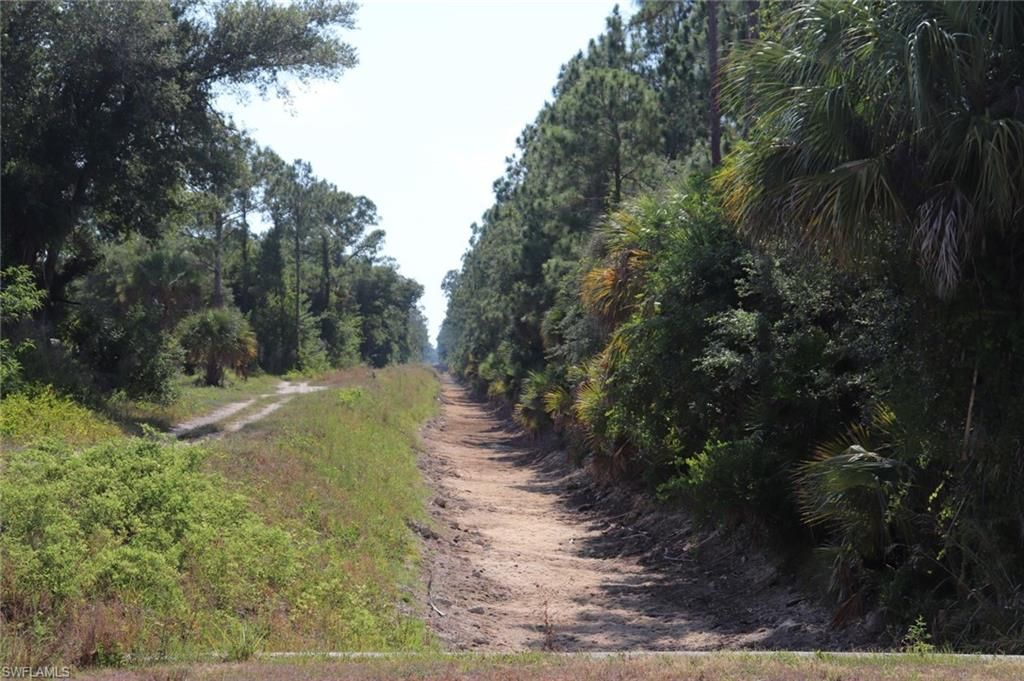 4244 E 24th ST, ALVA, FL 33920 — photo 2