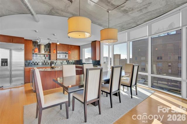 505 E 6th Street 701, Charlotte, NC 28202