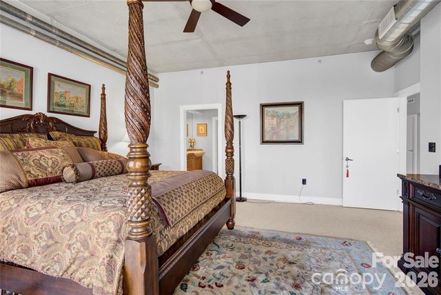 505 E 6th Street 701, Charlotte, NC 28202