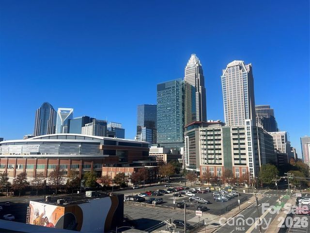 505 E 6th Street 701, Charlotte, NC 28202