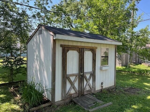212 Penick Avenue, Delaware, OH 43015