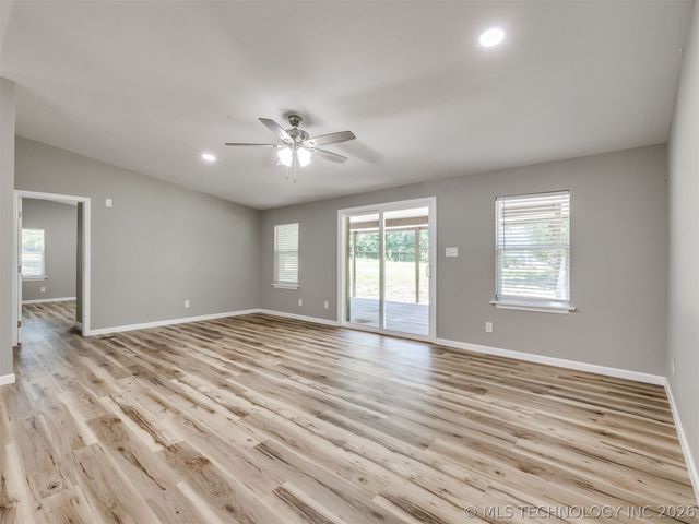 421065 E 1174 Road, Eufaula, OK 74432