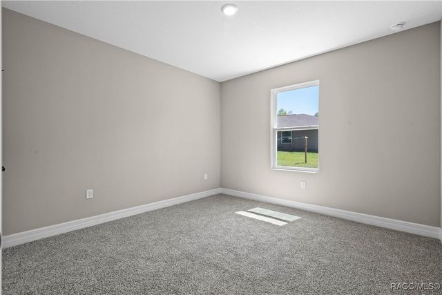 18 Pine Pass Lane, Ocala, FL 34472