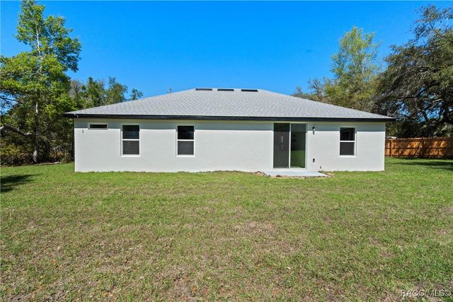 18 Pine Pass Lane, Ocala, FL 34472