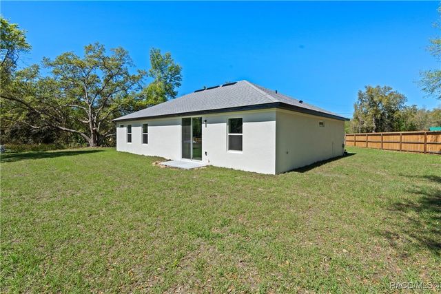18 Pine Pass Lane, Ocala, FL 34472