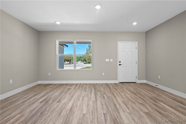 18 Pine Pass Lane, Ocala, FL 34472