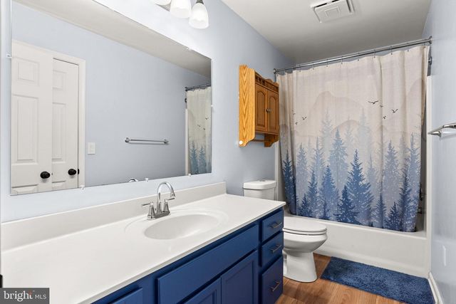 20 FOXFIELD LN, Elizabethtown, PA 17022