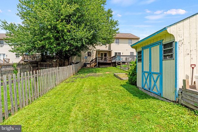 20 FOXFIELD LN, Elizabethtown, PA 17022