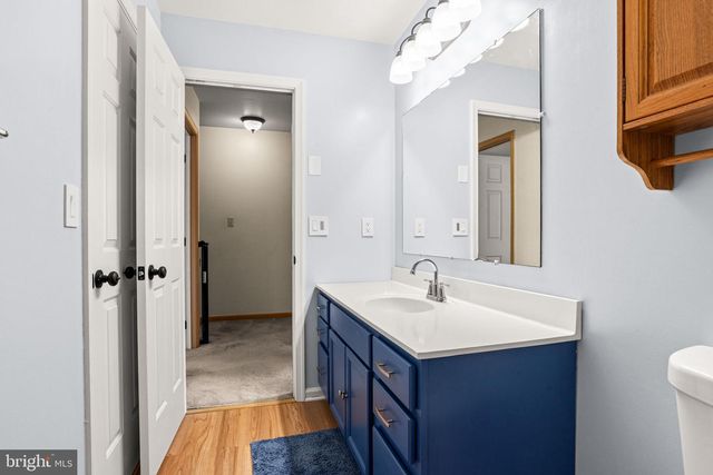 20 FOXFIELD LN, Elizabethtown, PA 17022