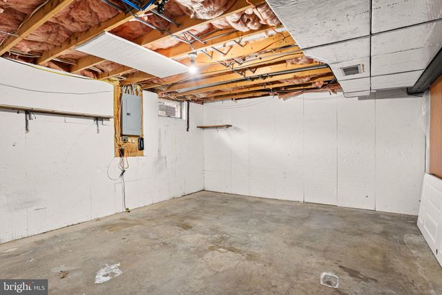 20 FOXFIELD LN, Elizabethtown, PA 17022