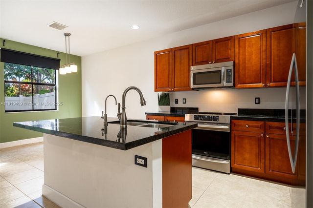 4816 NW 56th Ct, Tamarac, FL 33319