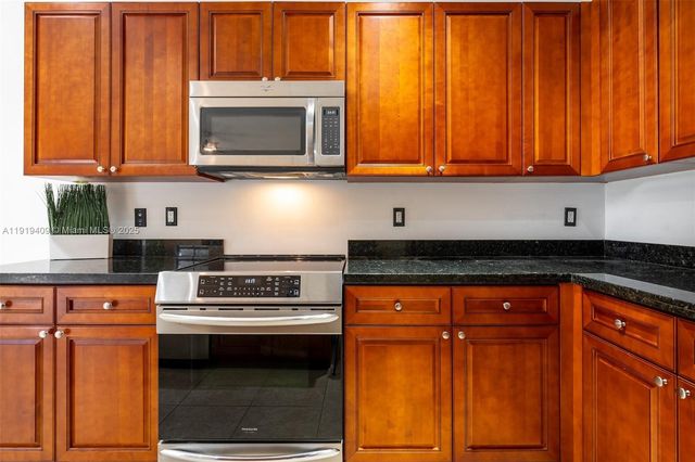 4816 NW 56th Ct, Tamarac, FL 33319