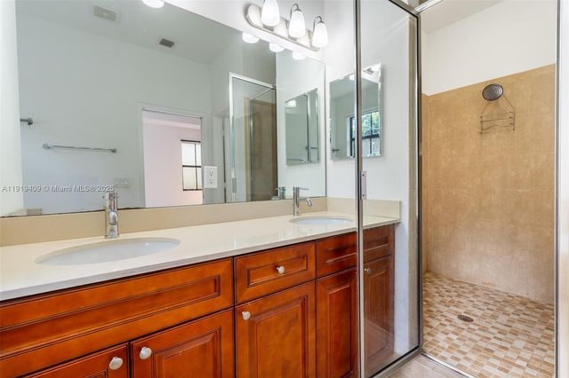 4816 NW 56th Ct, Tamarac, FL 33319