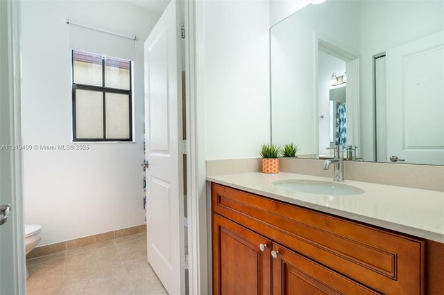 4816 NW 56th Ct, Tamarac, FL 33319