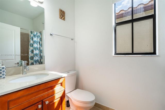 4816 NW 56th Ct, Tamarac, FL 33319