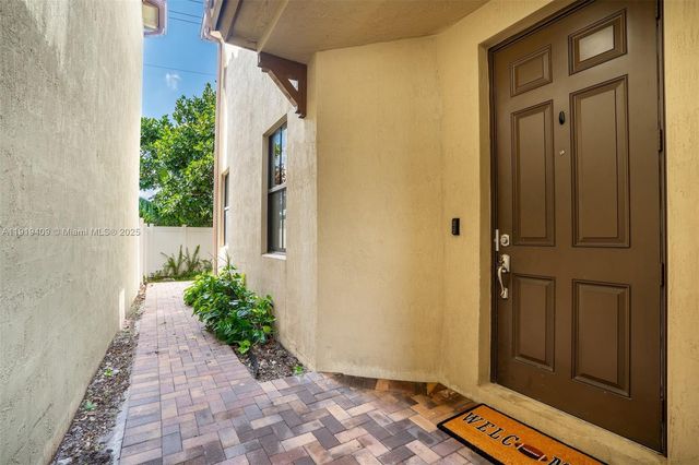 4816 NW 56th Ct, Tamarac, FL 33319