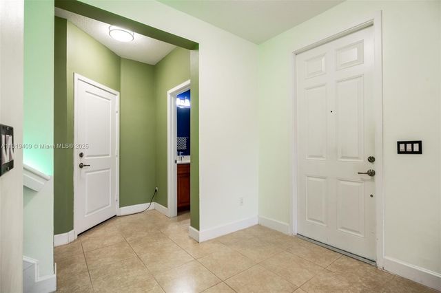 4816 NW 56th Ct, Tamarac, FL 33319