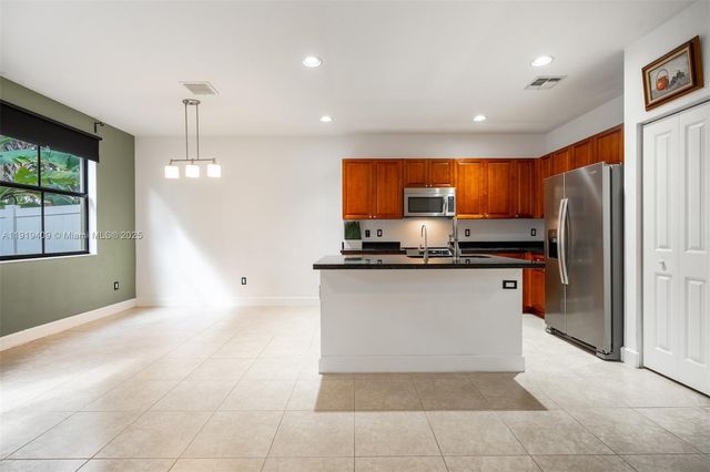 4816 NW 56th Ct, Tamarac, FL 33319