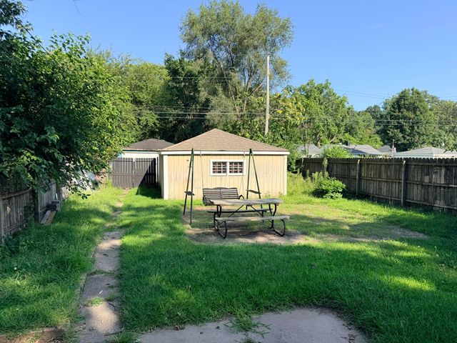 4337 Elm Avenue, Hammond, IN 46327