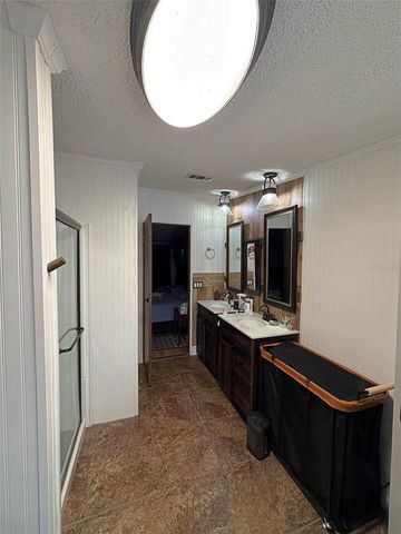 12919 S COUNTY ROAD 39, Lithia, FL 33547