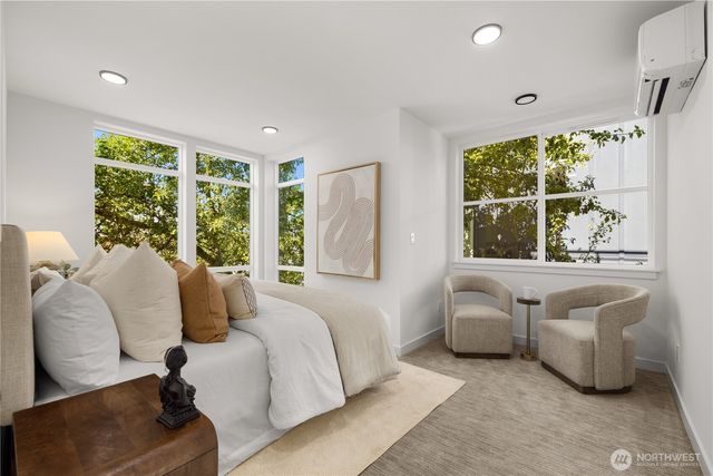 1704 A N 47th Street, Seattle, WA 98103