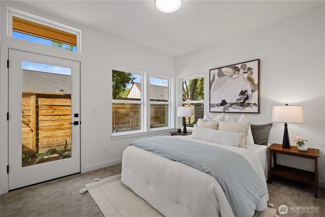 1704 A N 47th Street, Seattle, WA 98103