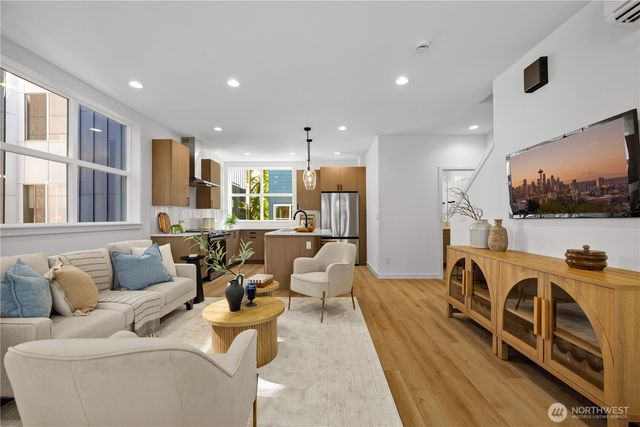 1704 A N 47th Street, Seattle, WA 98103
