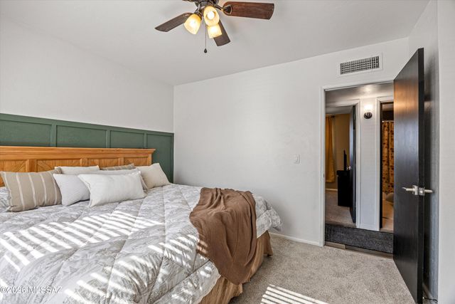 7621 N Shirley Court, Tucson, AZ 85741