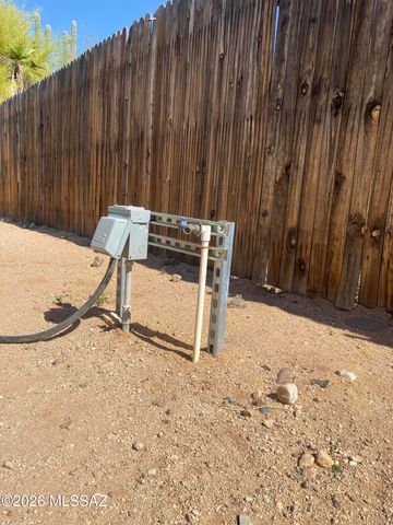 7621 N Shirley Court, Tucson, AZ 85741