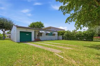 157 Lenape Dr, Miami Springs, FL 33166