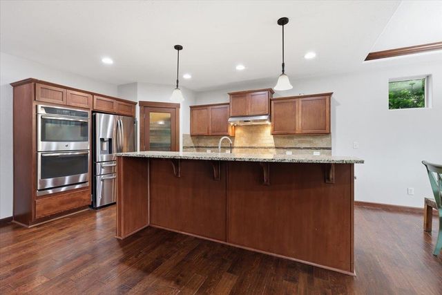 17710 E Daystar Rd, Greenacres, WA 99016